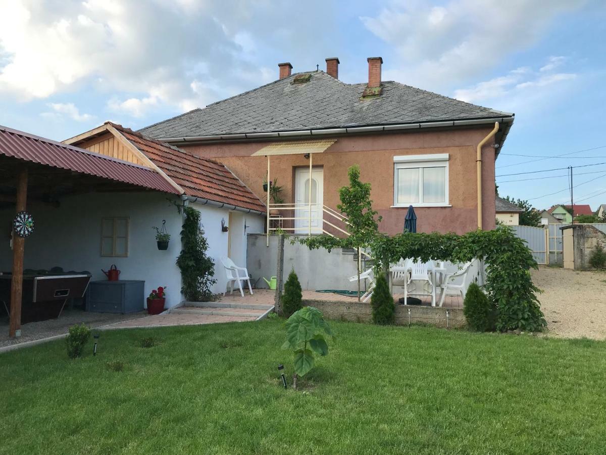 Bandi Vendégház Verpelét Exterior foto